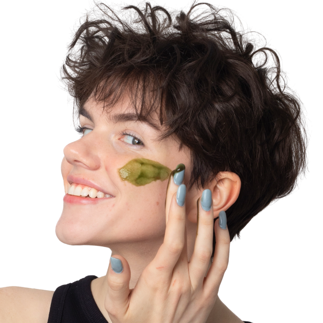 Maintaining Your Summertime Glow with Hear Me Raw’s The Brightener: A Three-Step Approach to Radiant Skin